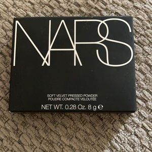 💥BNIB NARS PRESSED POWDER in HEAT